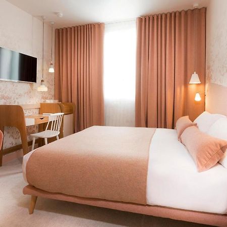 Hotel Le Lapin Blanc Paris Bagian luar foto