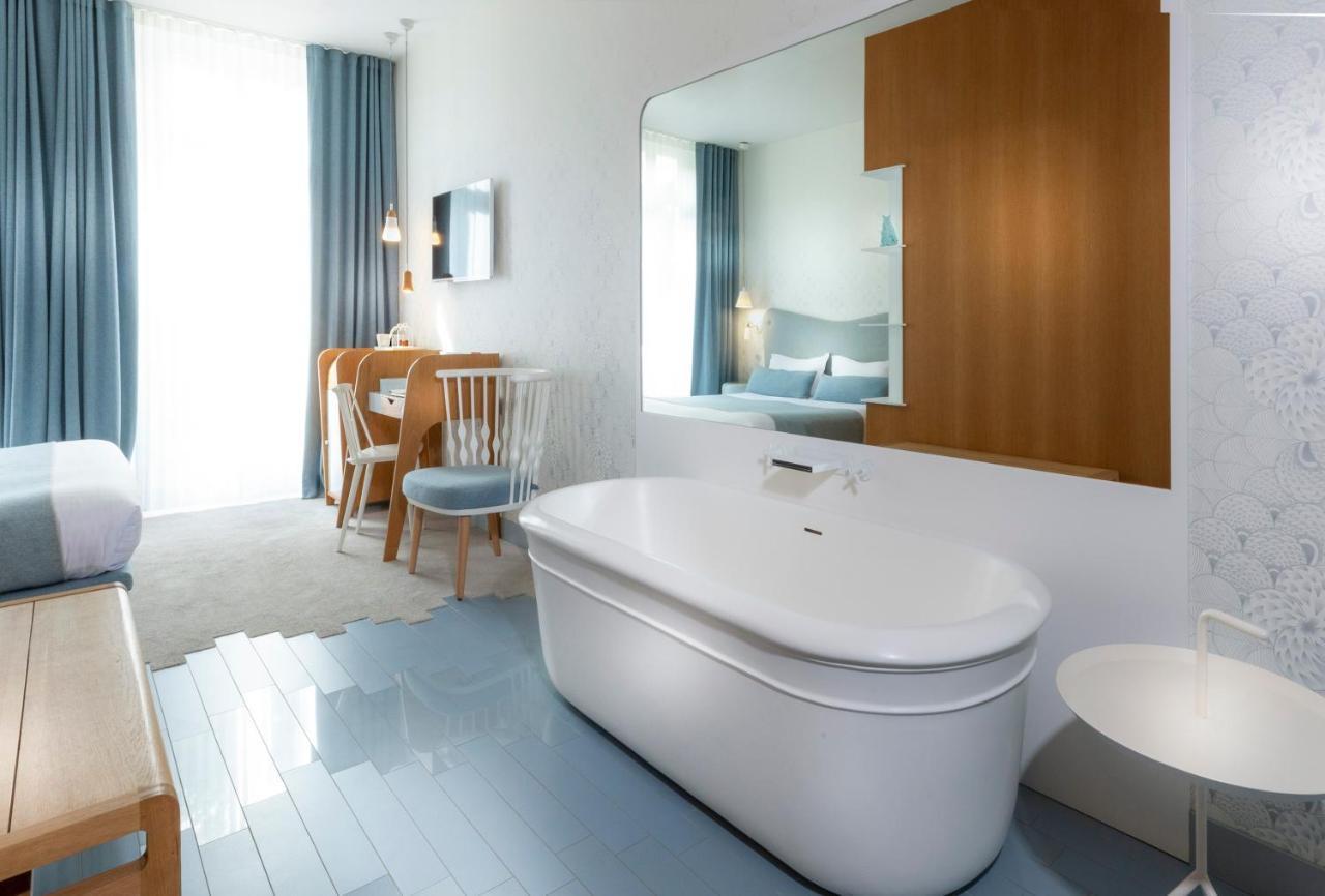 Hotel Le Lapin Blanc Paris Bagian luar foto