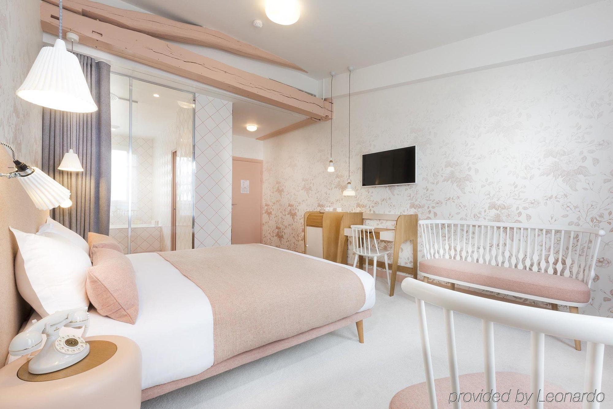 Hotel Le Lapin Blanc Paris Bagian luar foto