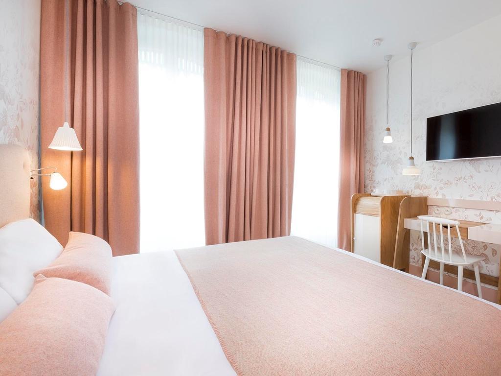 Hotel Le Lapin Blanc Paris Bagian luar foto