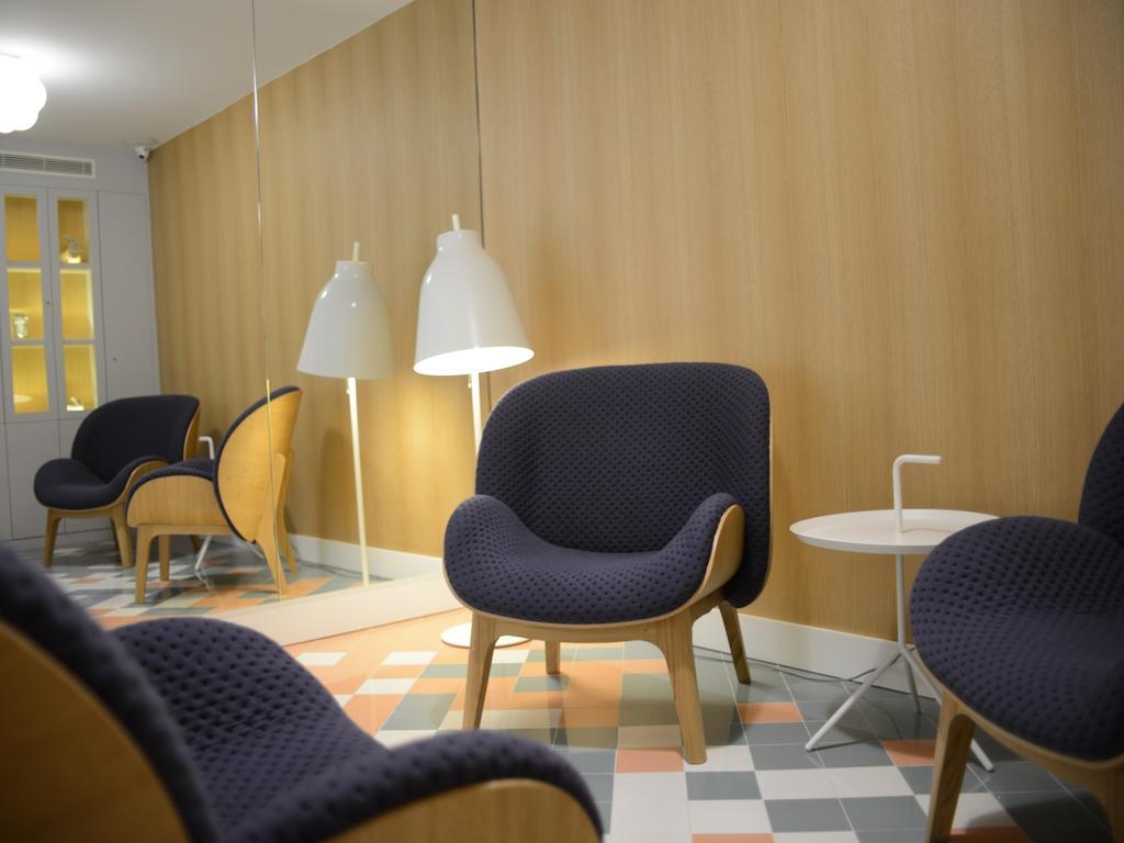 Hotel Le Lapin Blanc Paris Bagian luar foto
